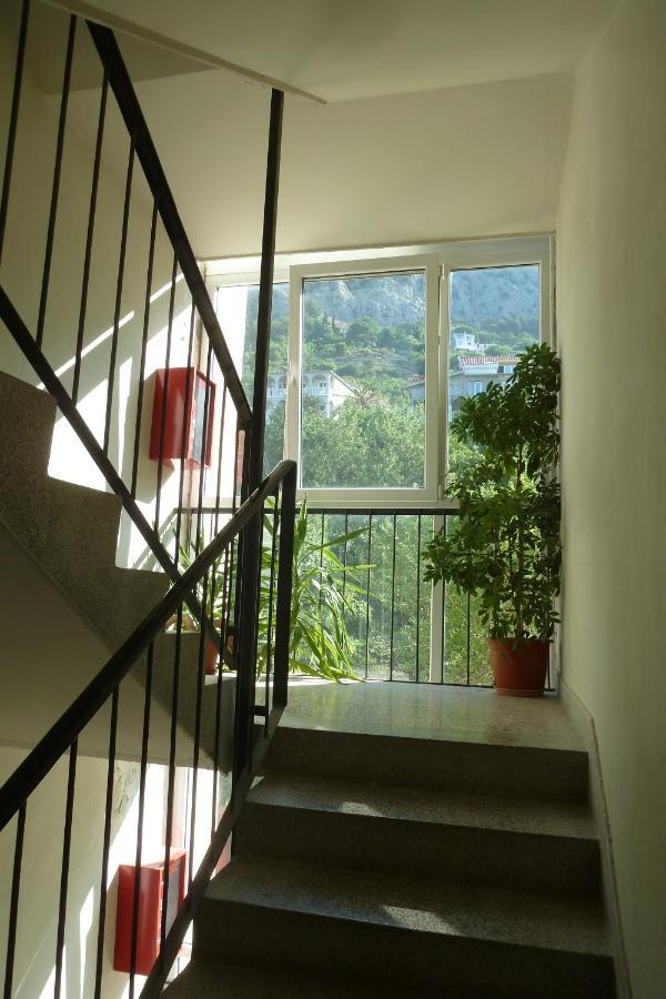 Apartments By The Sea Omis - 15485 Exterior photo